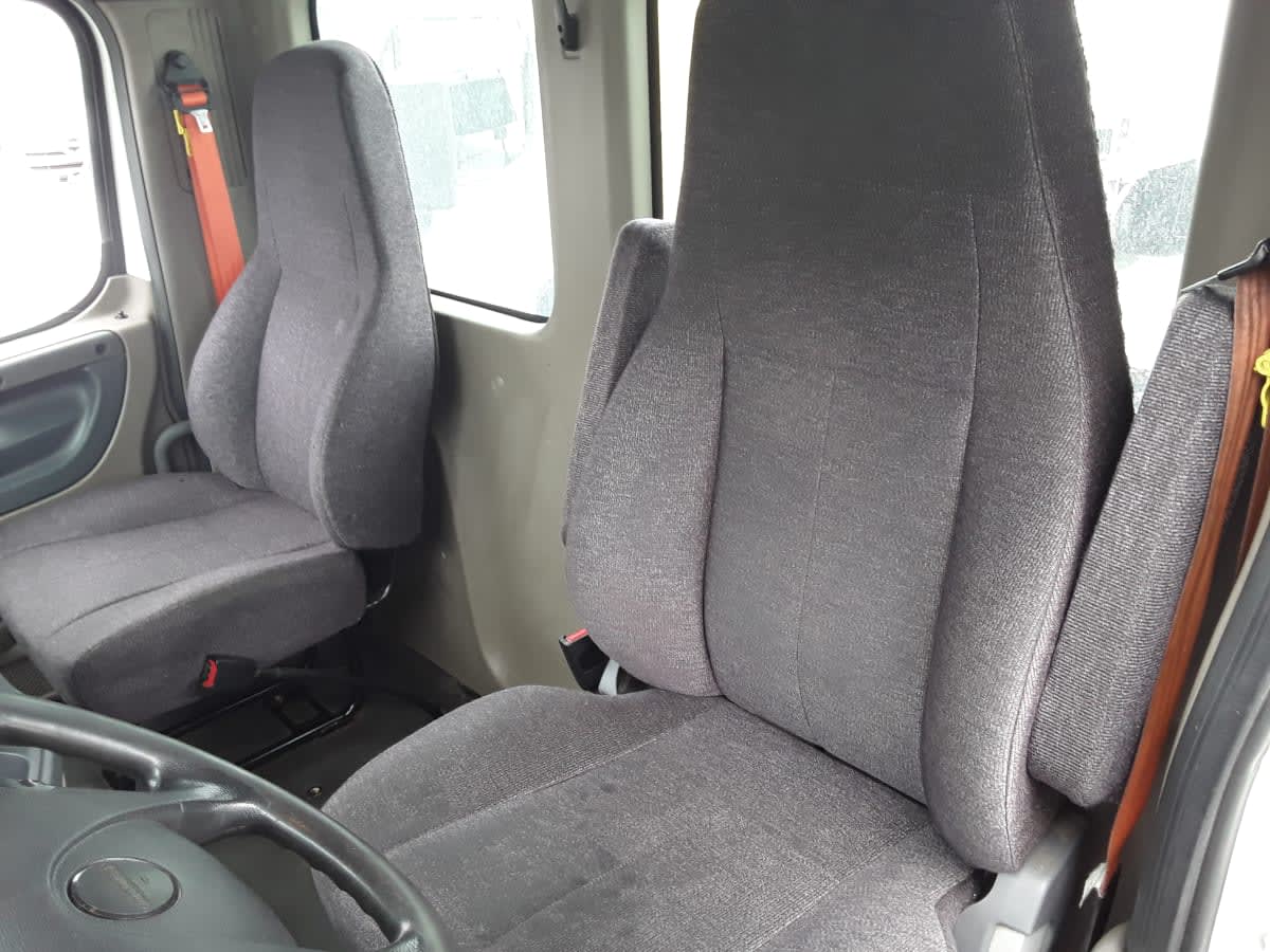 2018 Freightliner CASCADIA 125 800112