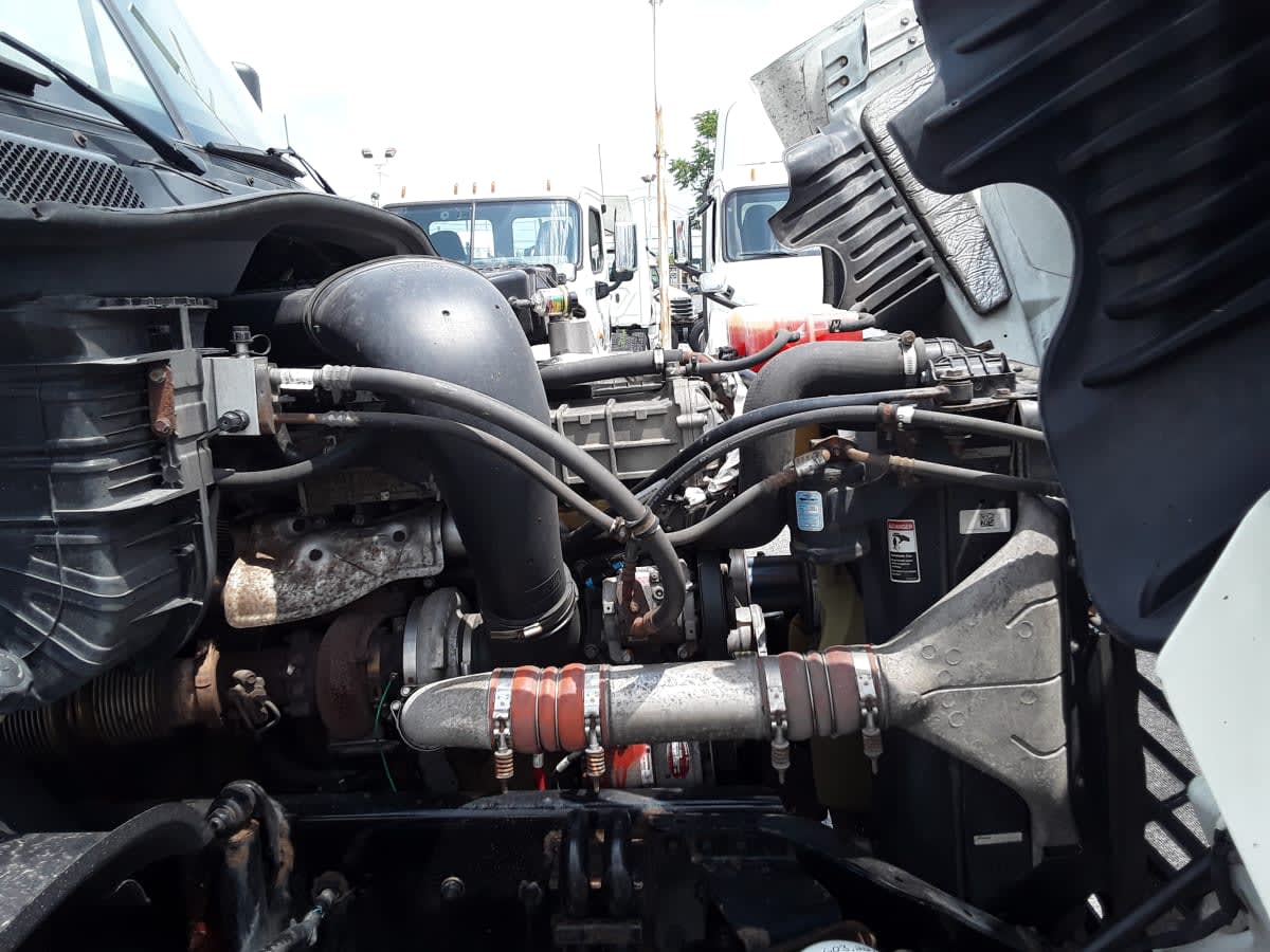2018 Freightliner CASCADIA 125 800113