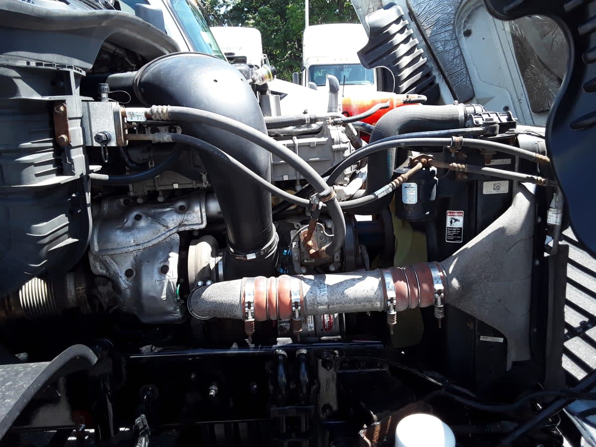 2018 Freightliner CASCADIA 125 800116