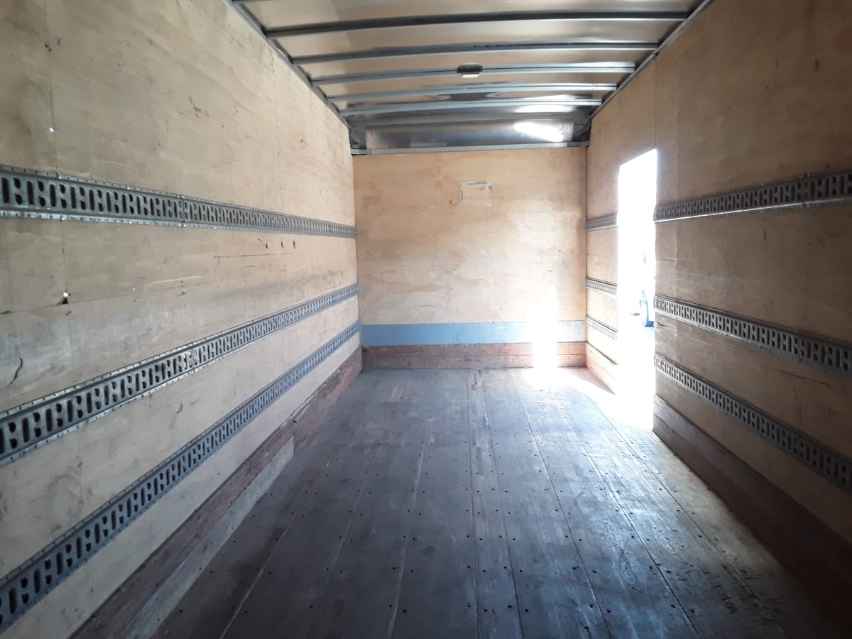 2018 Freightliner/Mercedes M2 106 800129