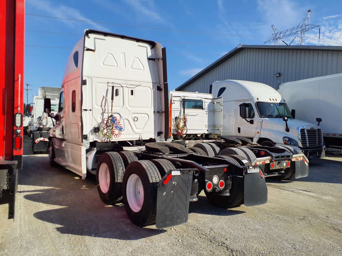 2018 Freightliner/Mercedes CASCADIA 125 800148