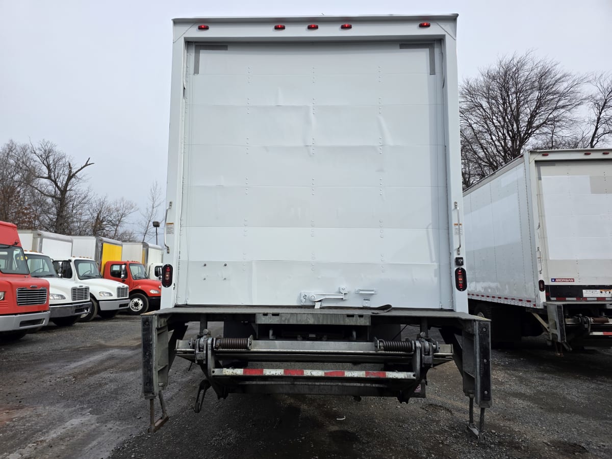 2018 Freightliner/Mercedes M2 106 800202