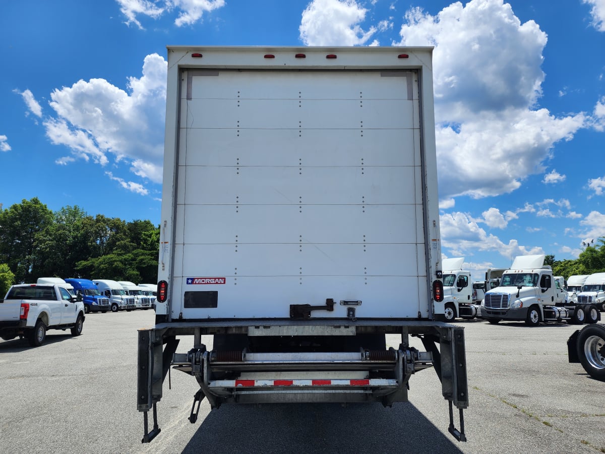 2018 Freightliner/Mercedes M2 106 800205