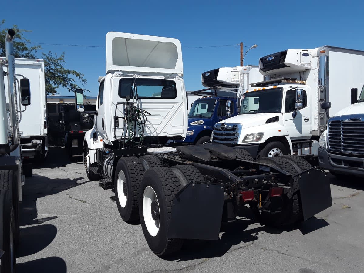 2018 International - image 6