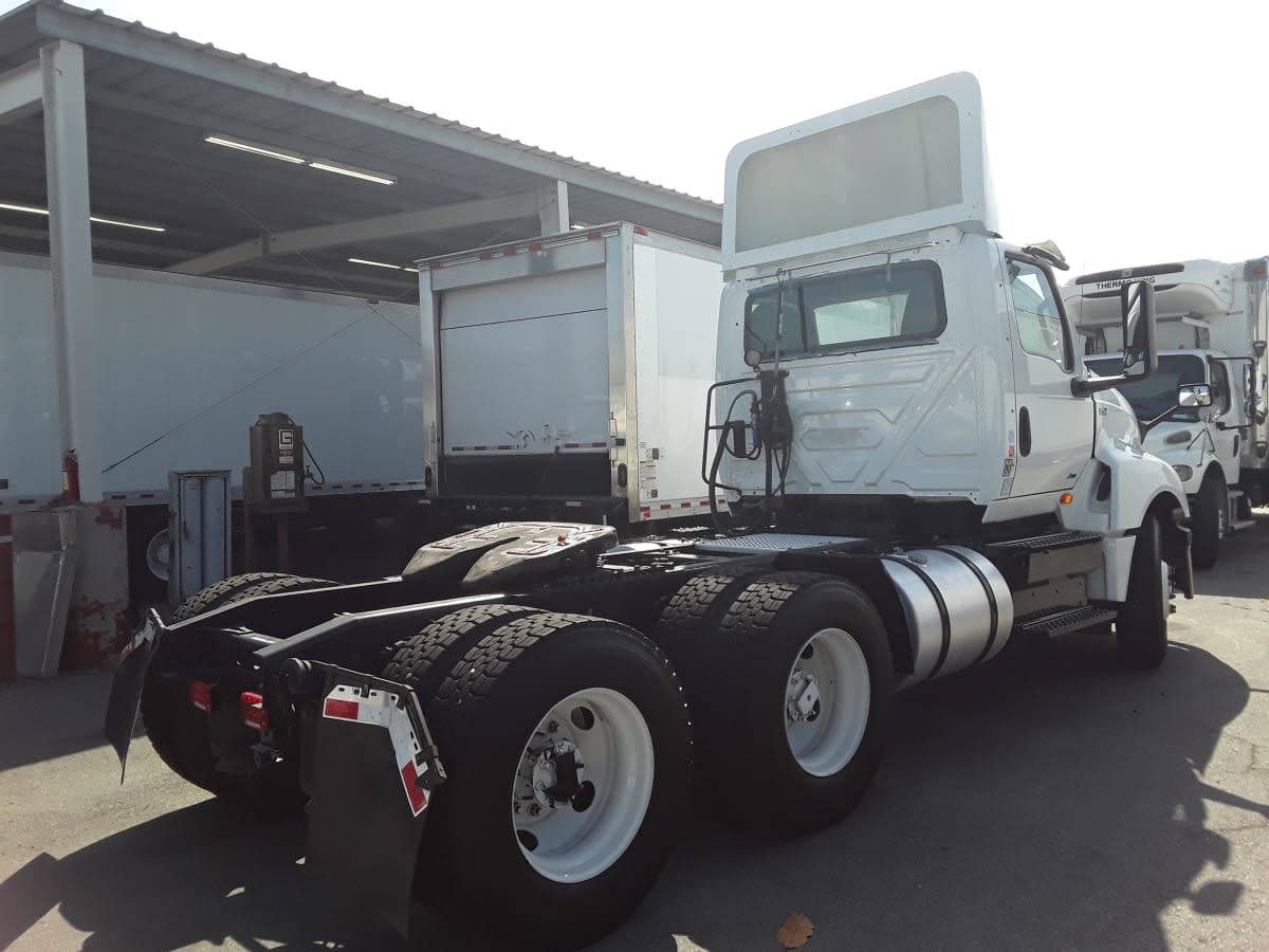 2018 International - image 4