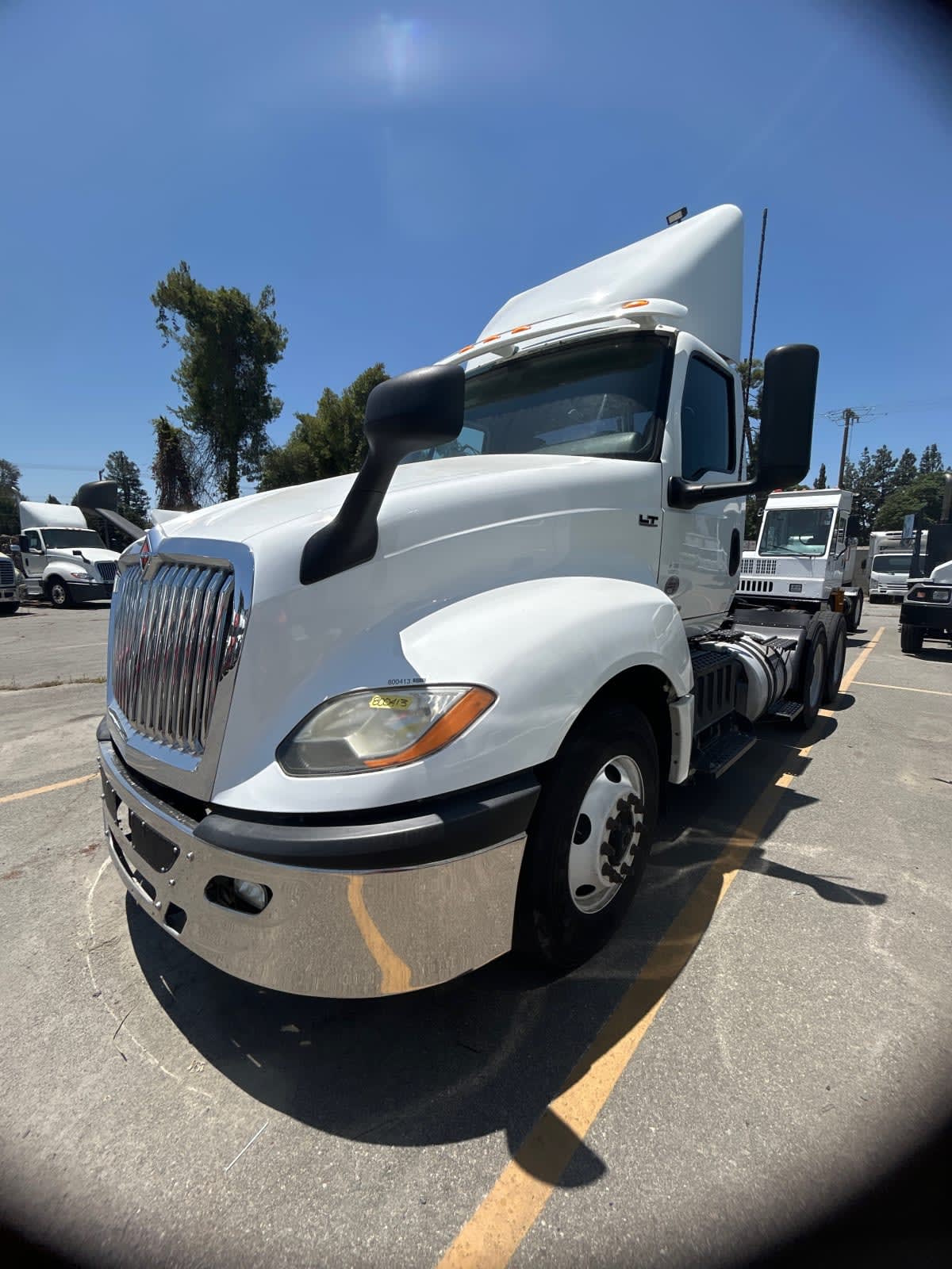 2018 Navistar International LT625 DAYCAB T/A 800413