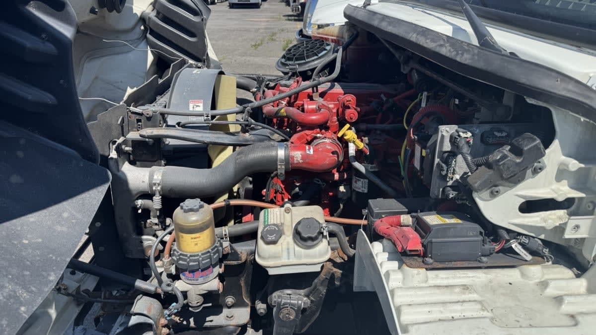 2018 Freightliner/Mercedes M2 106 800418
