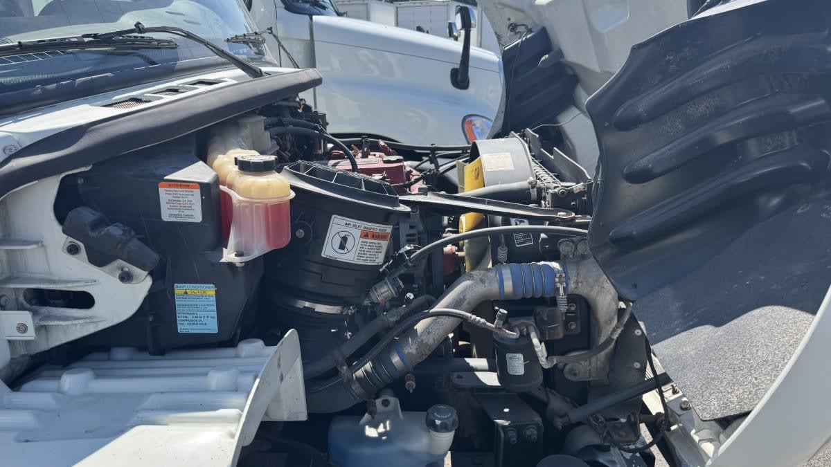 2018 Freightliner/Mercedes M2 106 800418
