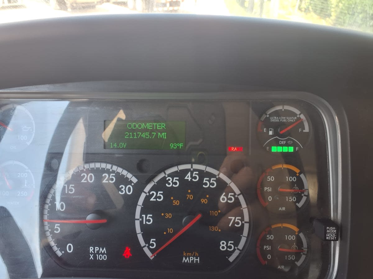 2018 Freightliner/Mercedes M2 106 800421