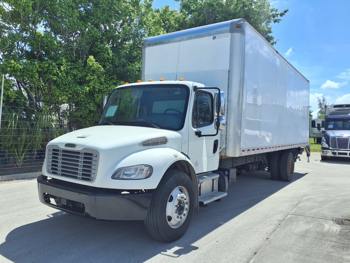 2018 Freightliner/Mercedes M2 106 800421