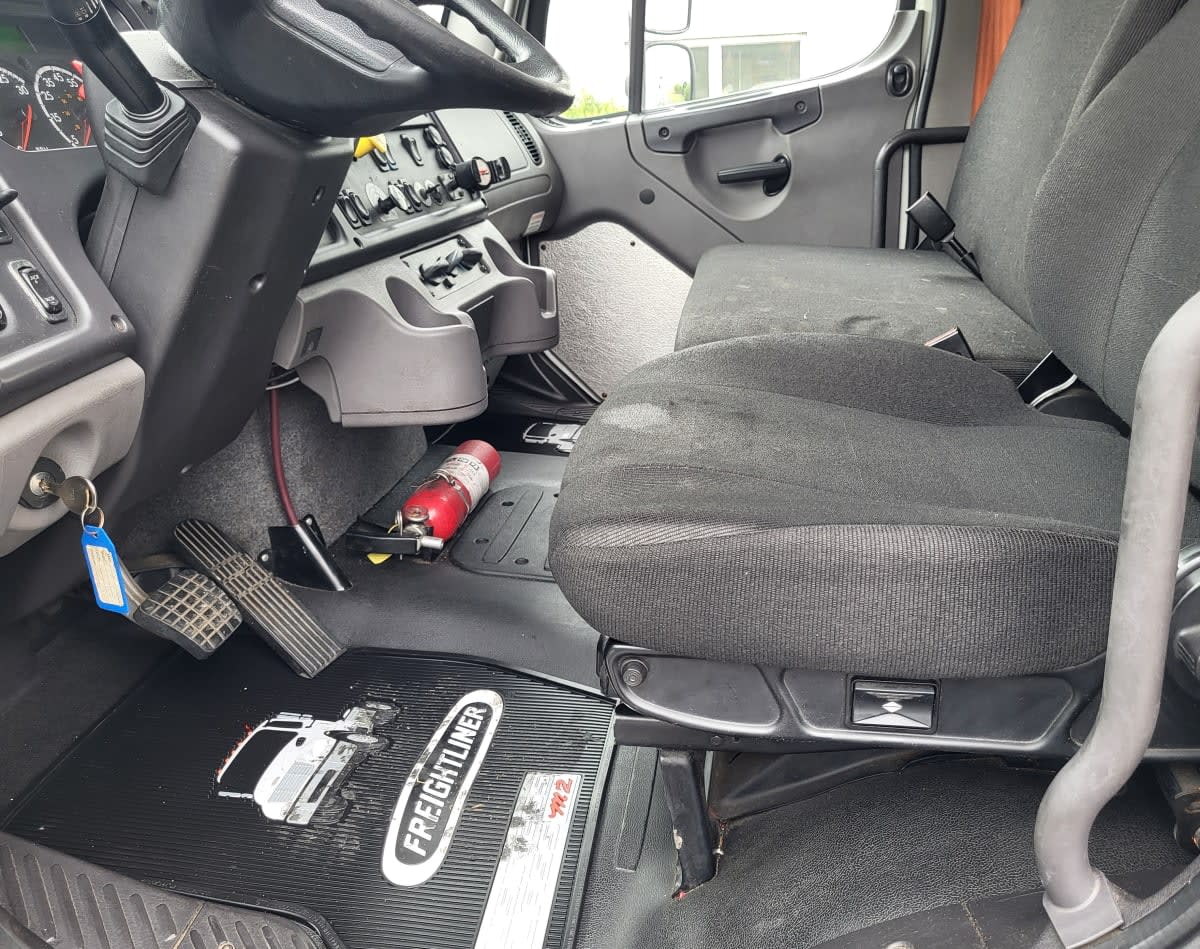 2018 Freightliner/Mercedes M2 106 802167