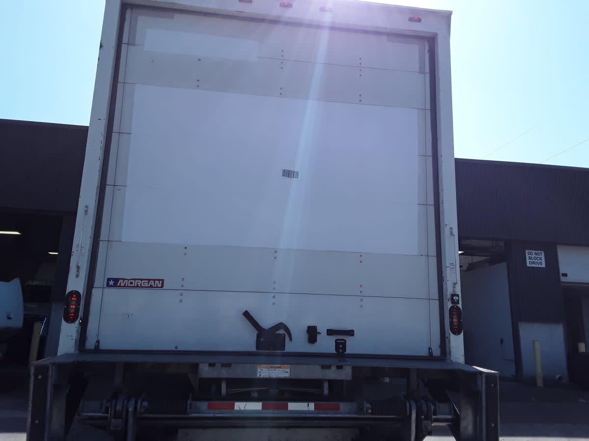 2018 Freightliner/Mercedes M2 106 802173