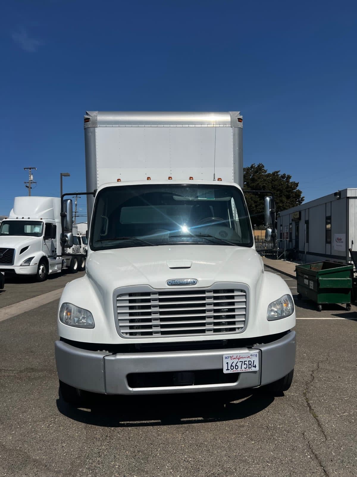 2018 Freightliner M2 106 802181