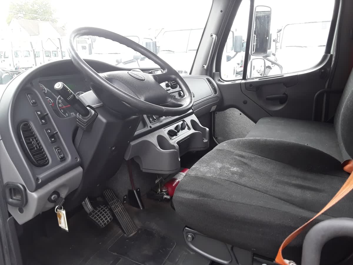 2018 Freightliner/Mercedes M2 106 802188