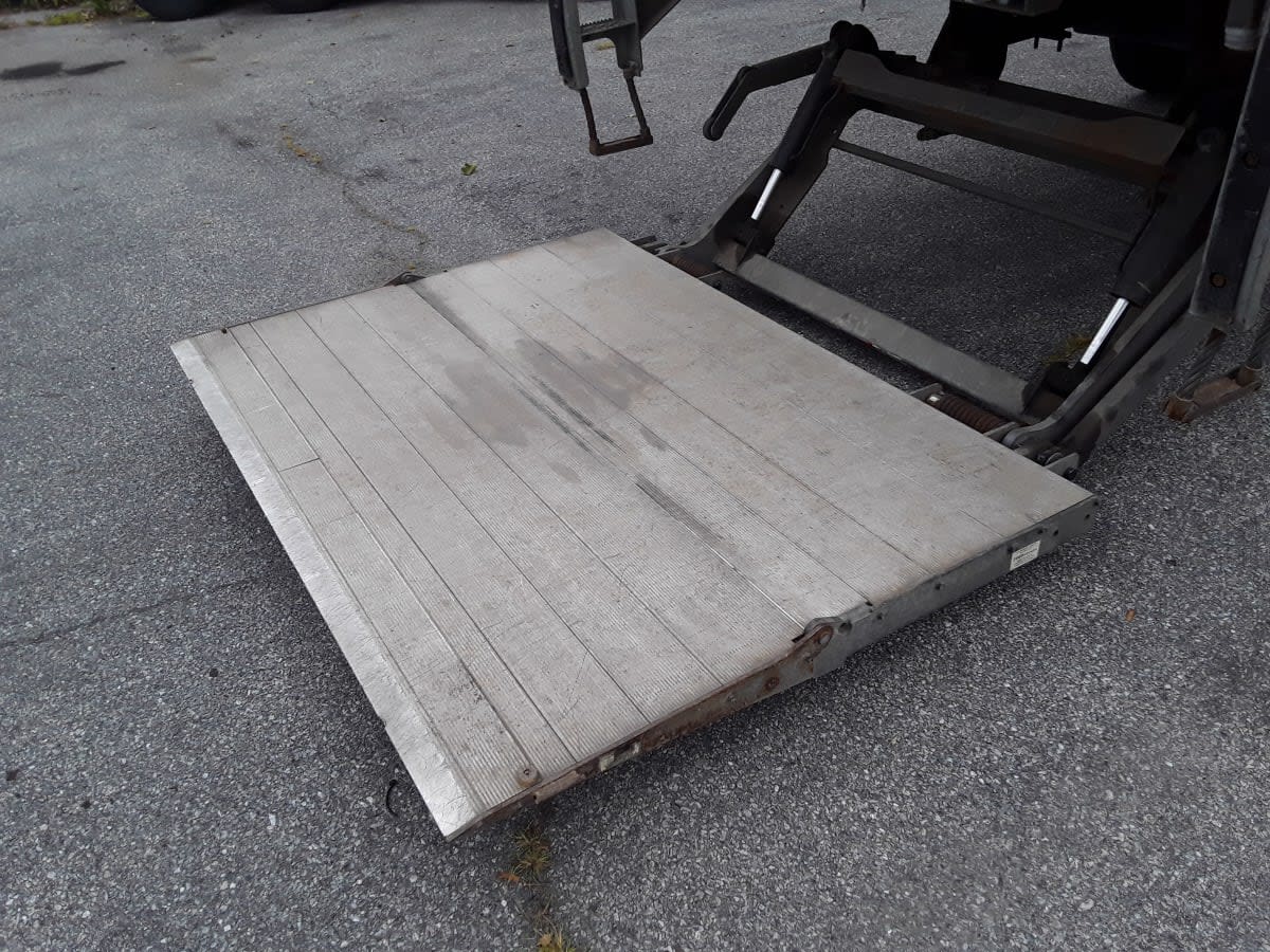 2018 Freightliner/Mercedes M2 106 802188