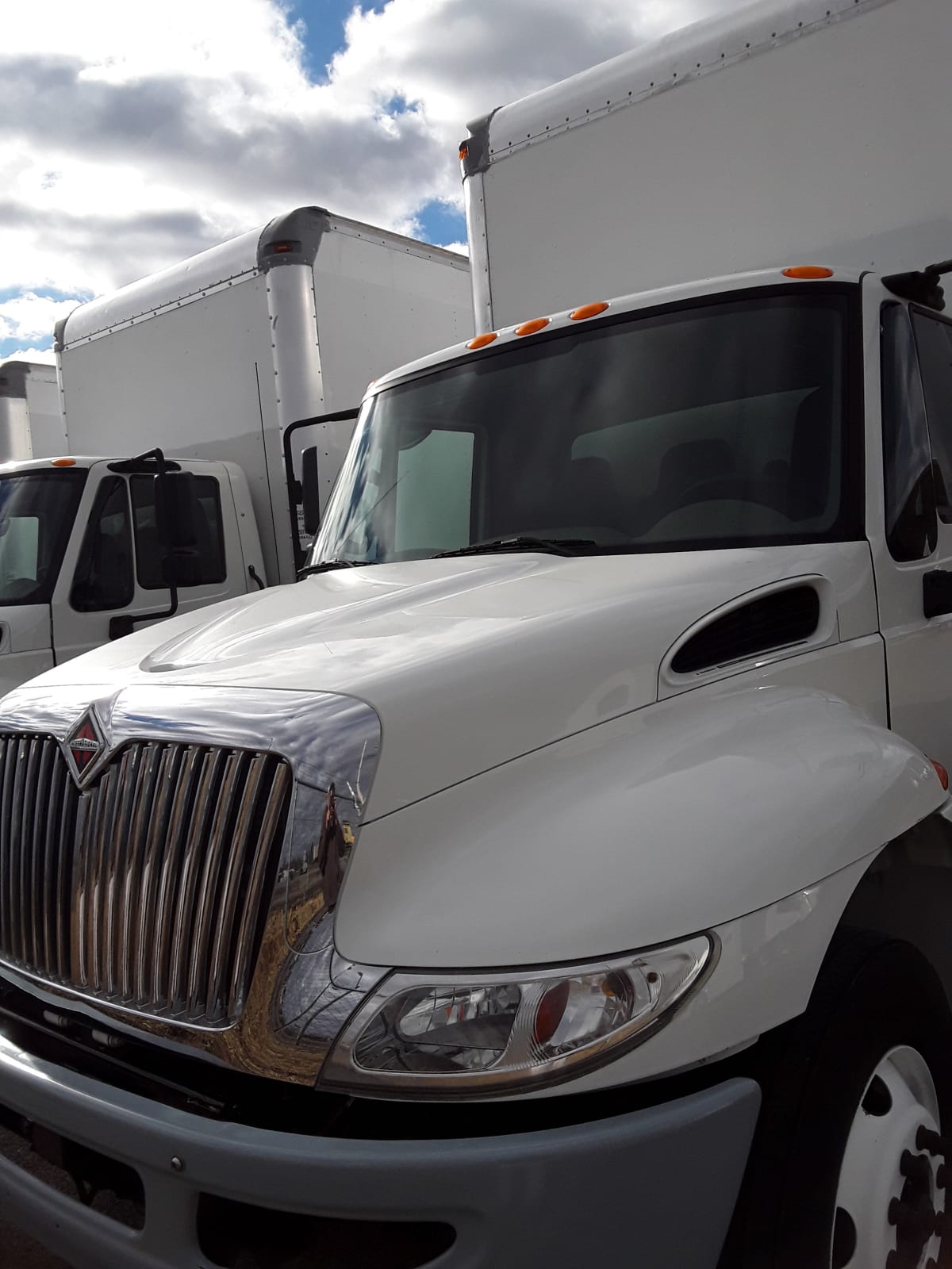 2018 Navistar International 4300 802290