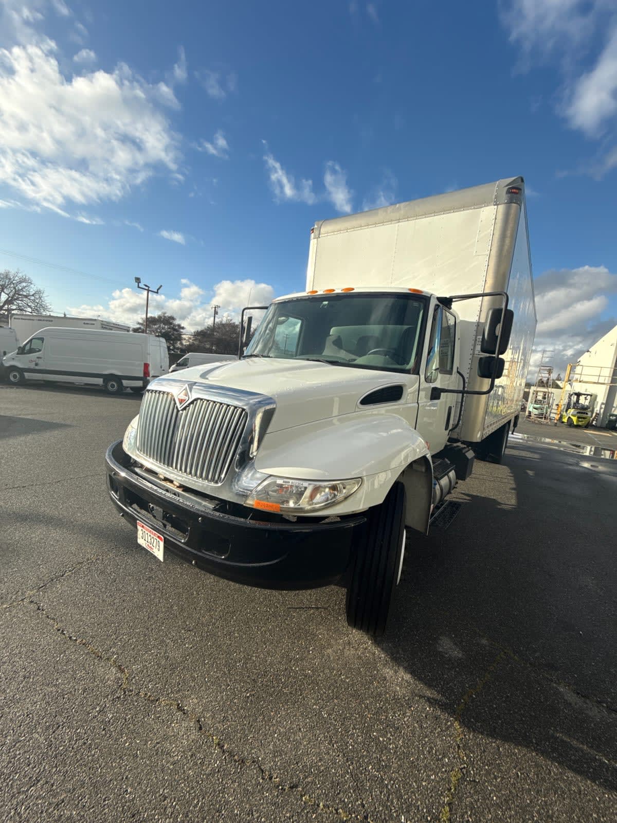2018 Navistar International 4300 802304