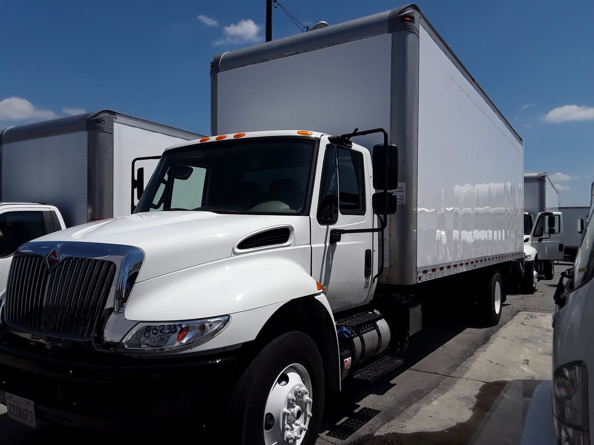 2018 Navistar International 4300 802333