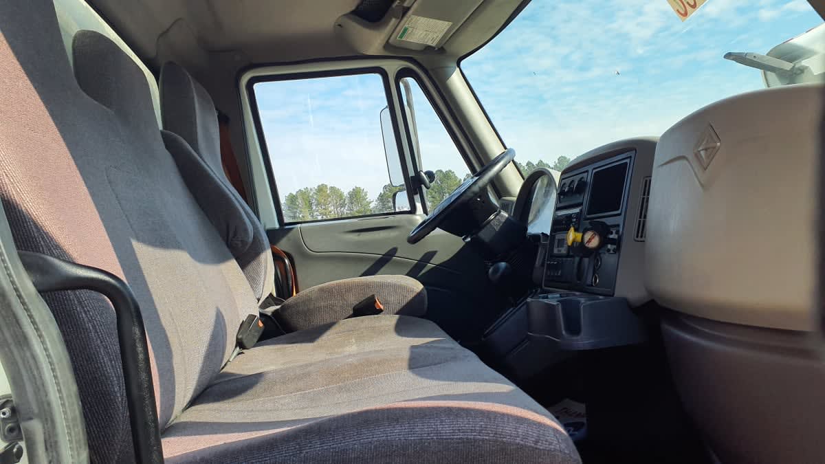 2018 Navistar International 4300 802334