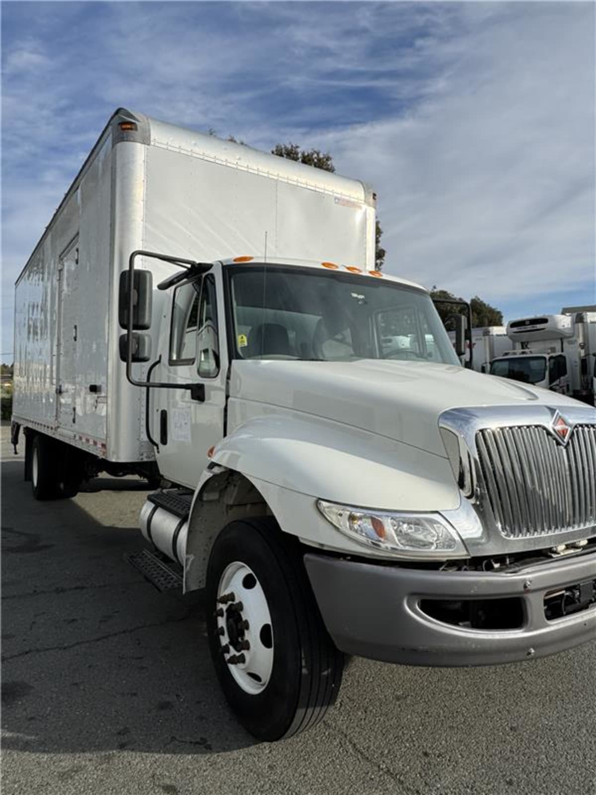 2018 Navistar International 4300 802411