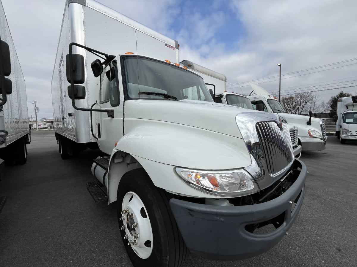 2018 Navistar International 4300 802417