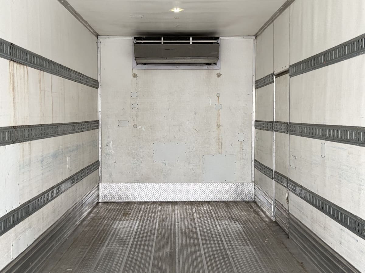 2018 Freightliner/Mercedes M2 106 802430