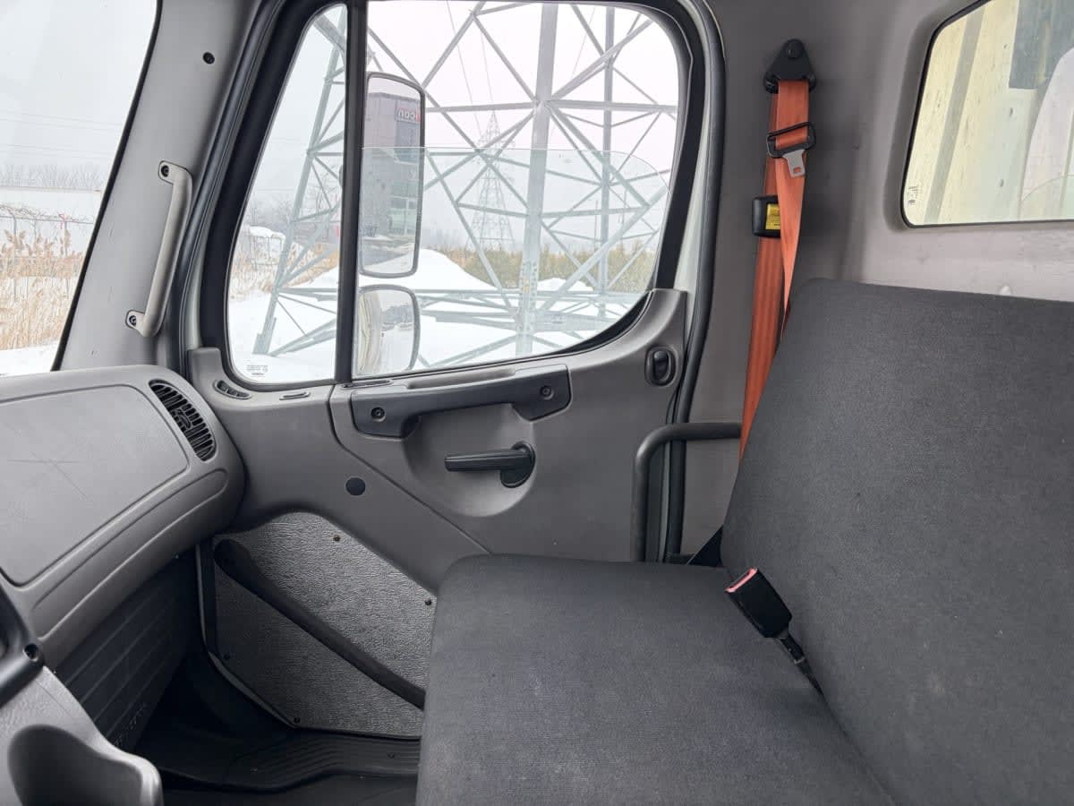 2018 Freightliner/Mercedes M2 106 802430