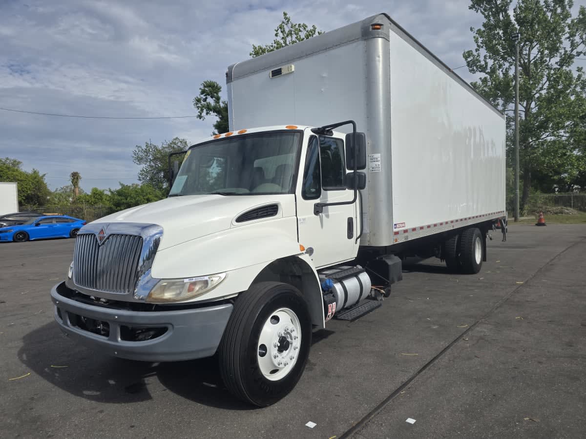 2018 Navistar International 4300 LP 802501