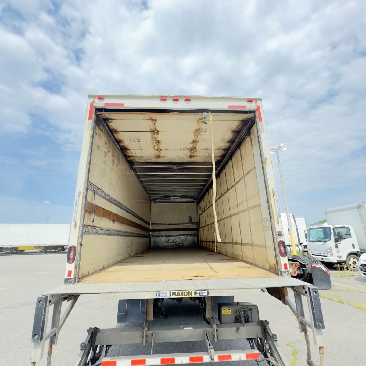 2019 Freightliner/Mercedes M2 106 802576