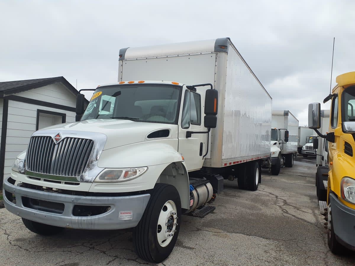 2018 Navistar International 4300 802595