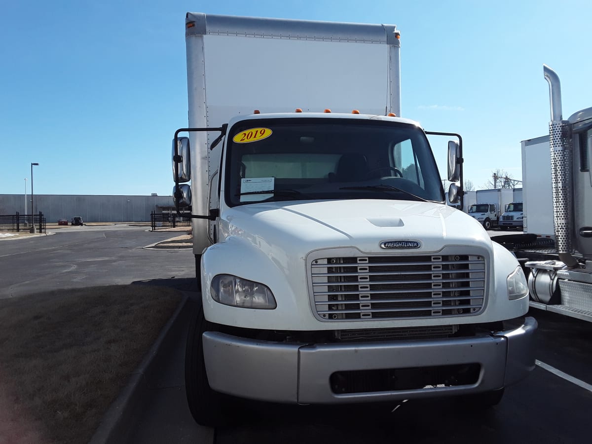 2019 Freightliner/Mercedes M2 106 802600