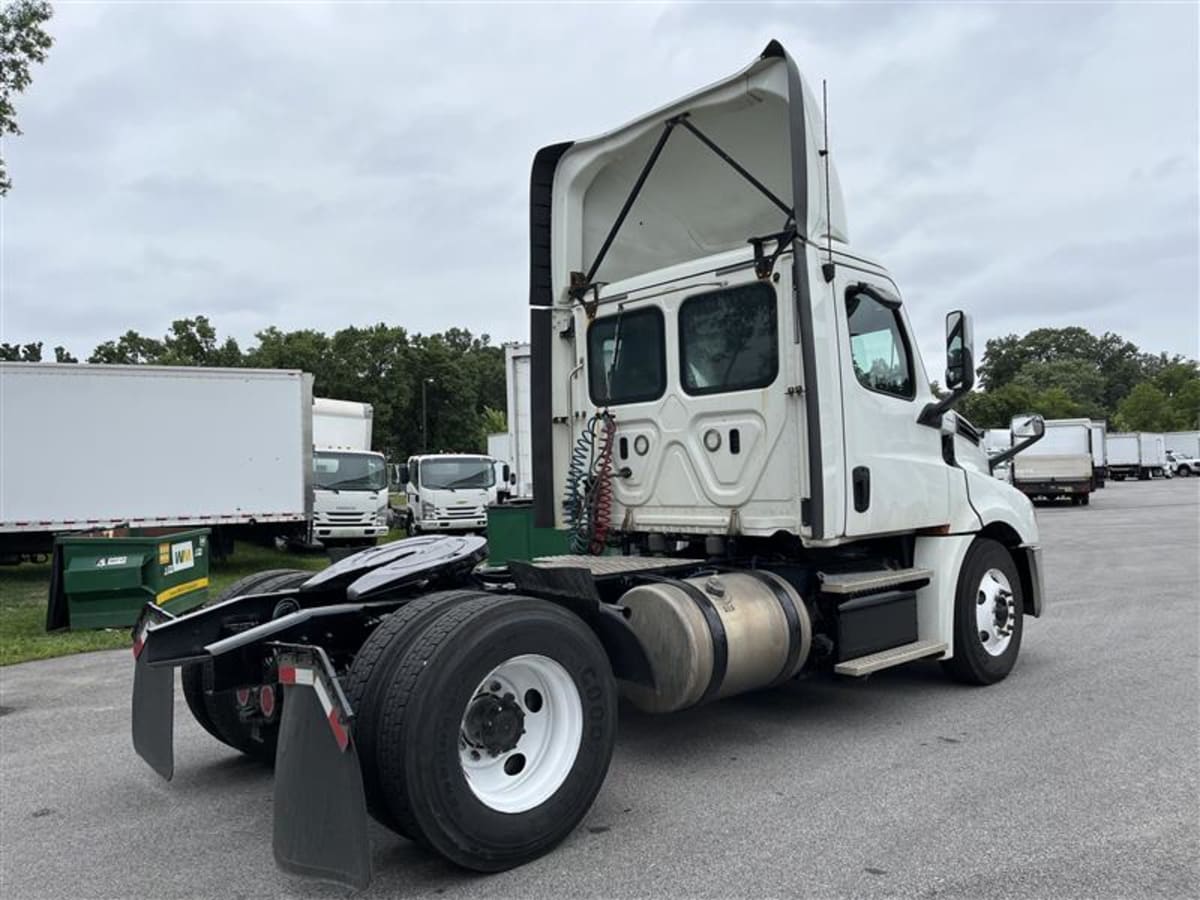 2019 Freightliner - image 4