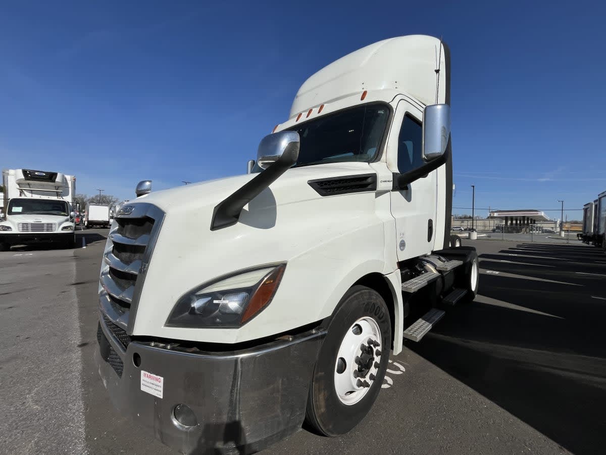 2019 Freightliner - image 1