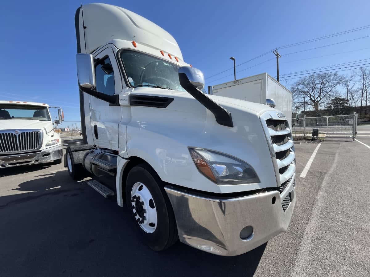 2019 Freightliner - image 3