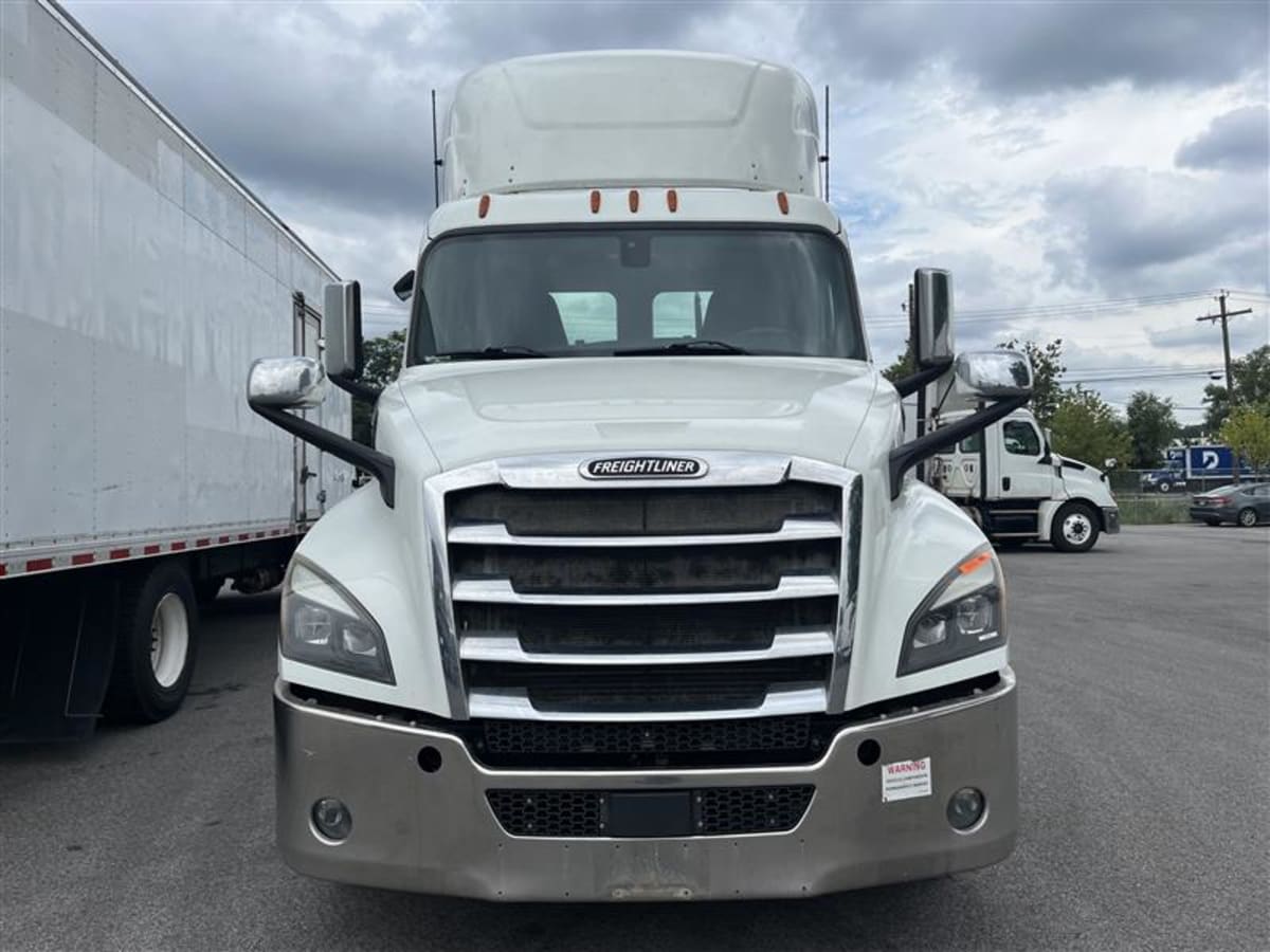 2019 Freightliner - image 2