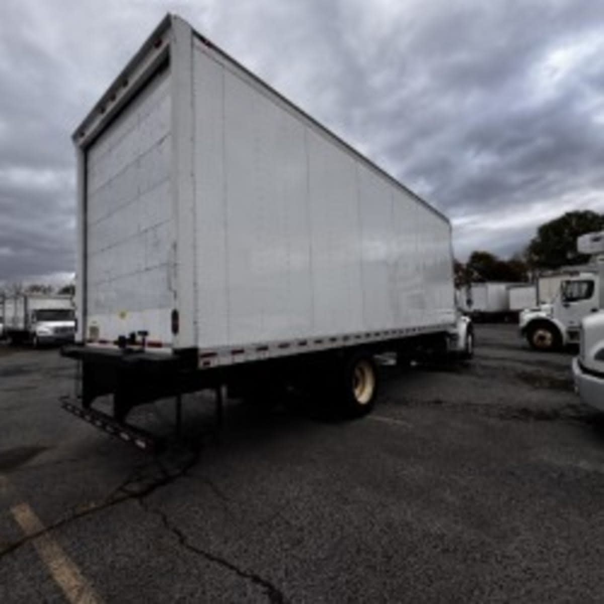 2019 Freightliner/Mercedes M2 106 802693