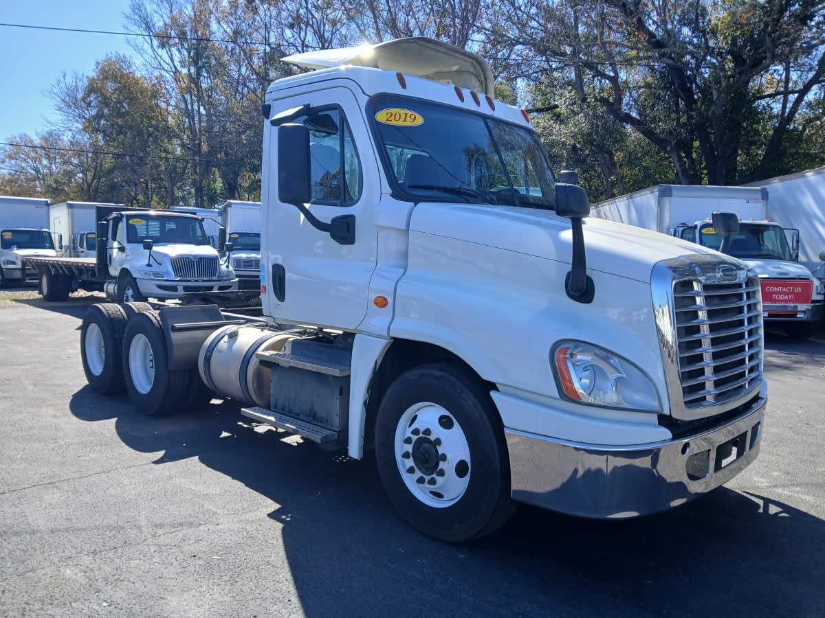 2018 Freightliner - image 3