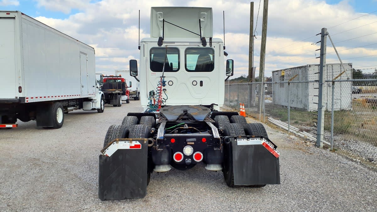 2018 Freightliner/Mercedes CASCADIA 125 803012