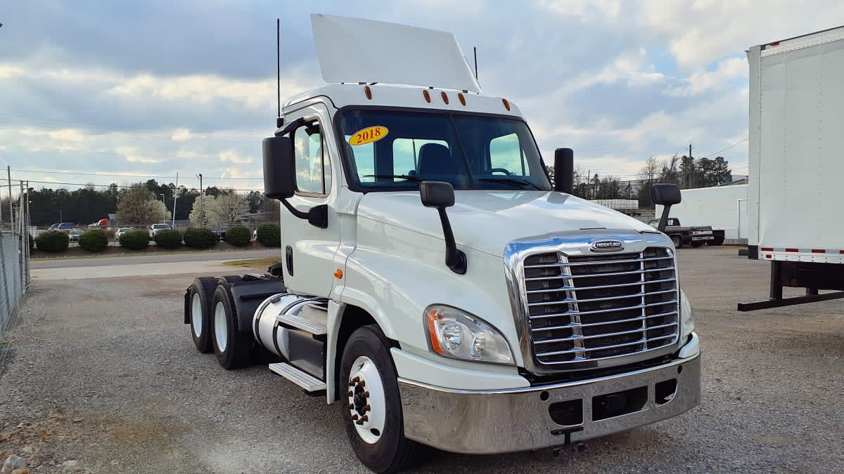 2018 Freightliner/Mercedes CASCADIA 125 803012