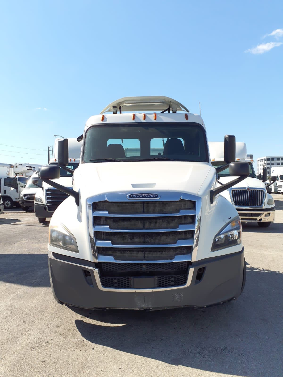 2018 Freightliner/Mercedes NEW CASCADIA PX12664 803050