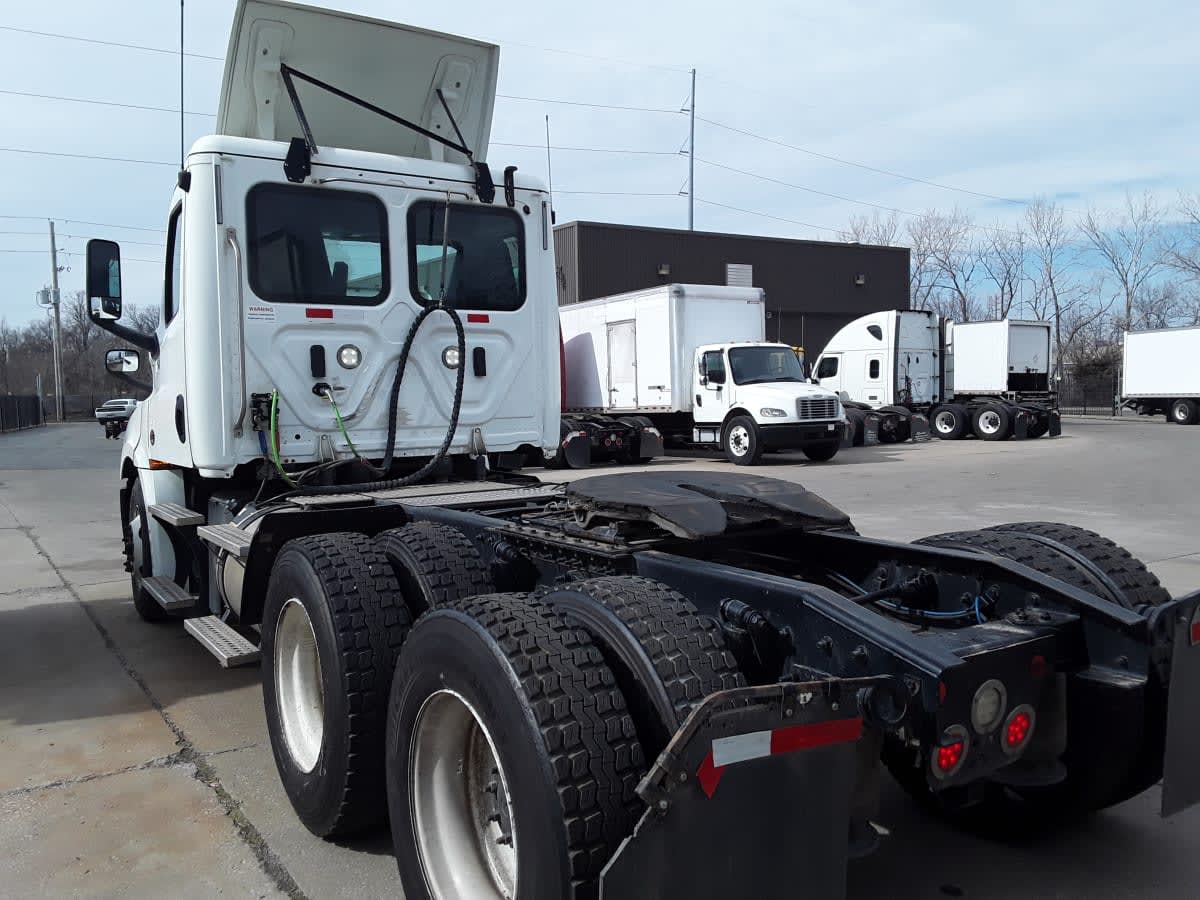 2018 Freightliner/Mercedes NEW CASCADIA PX12664 803051