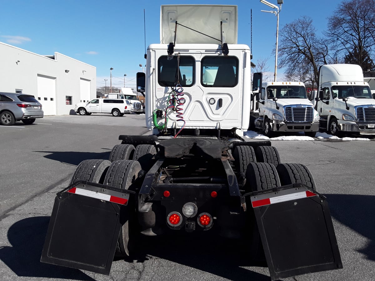 2019 Freightliner/Mercedes CASCADIA 125 803058