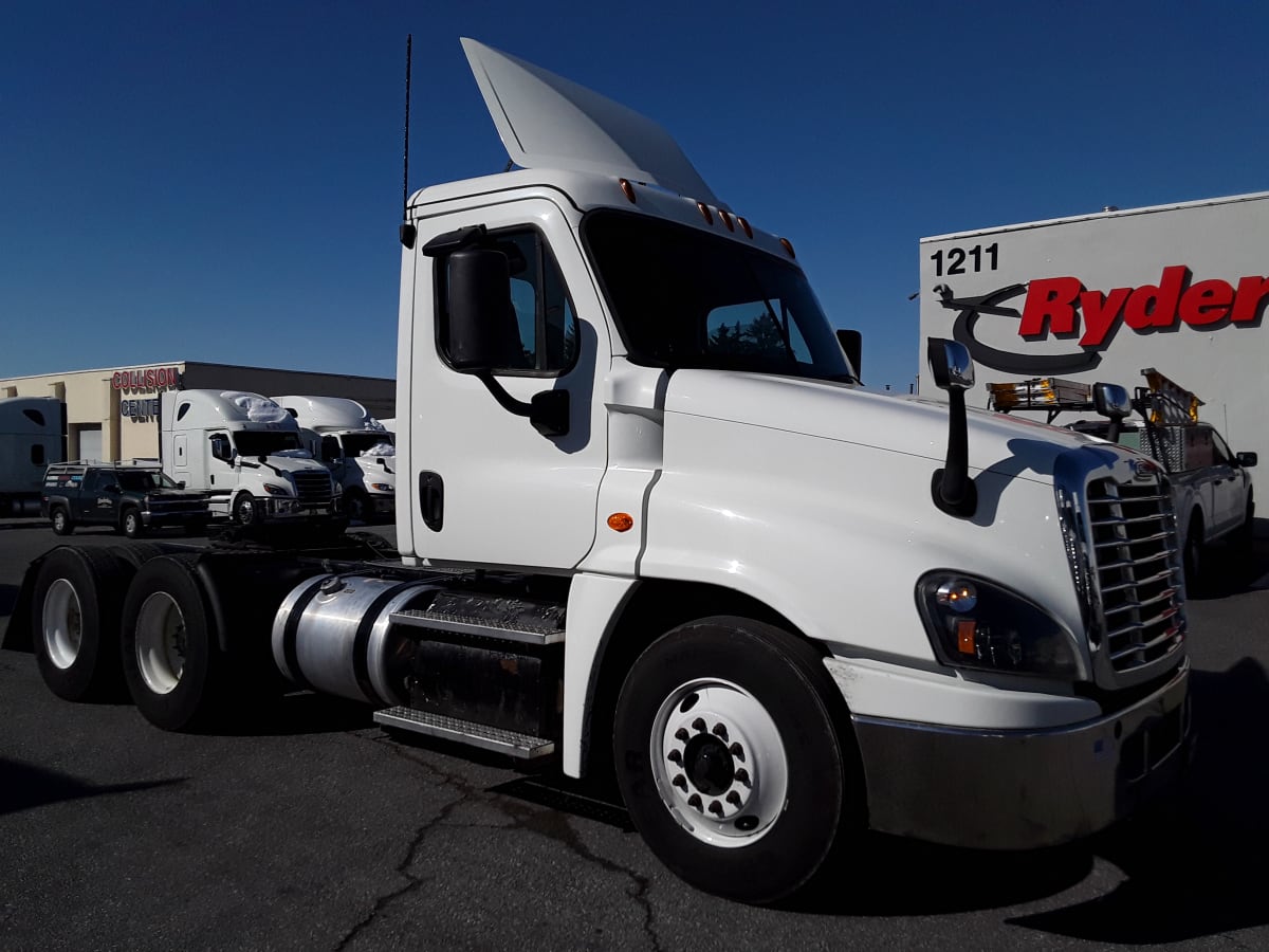 2019 Freightliner/Mercedes CASCADIA 125 803058