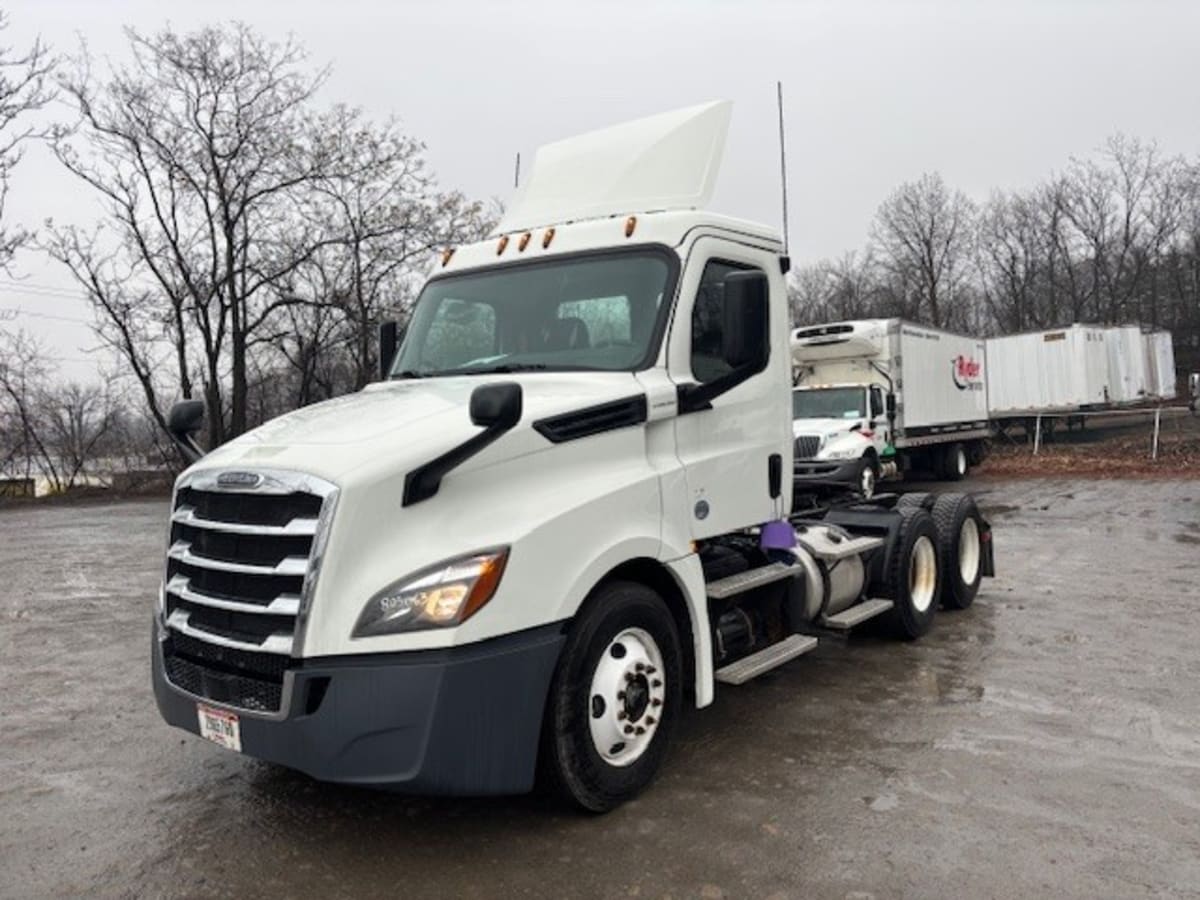 2018 Freightliner/Mercedes NEW CASCADIA PX12664 803063