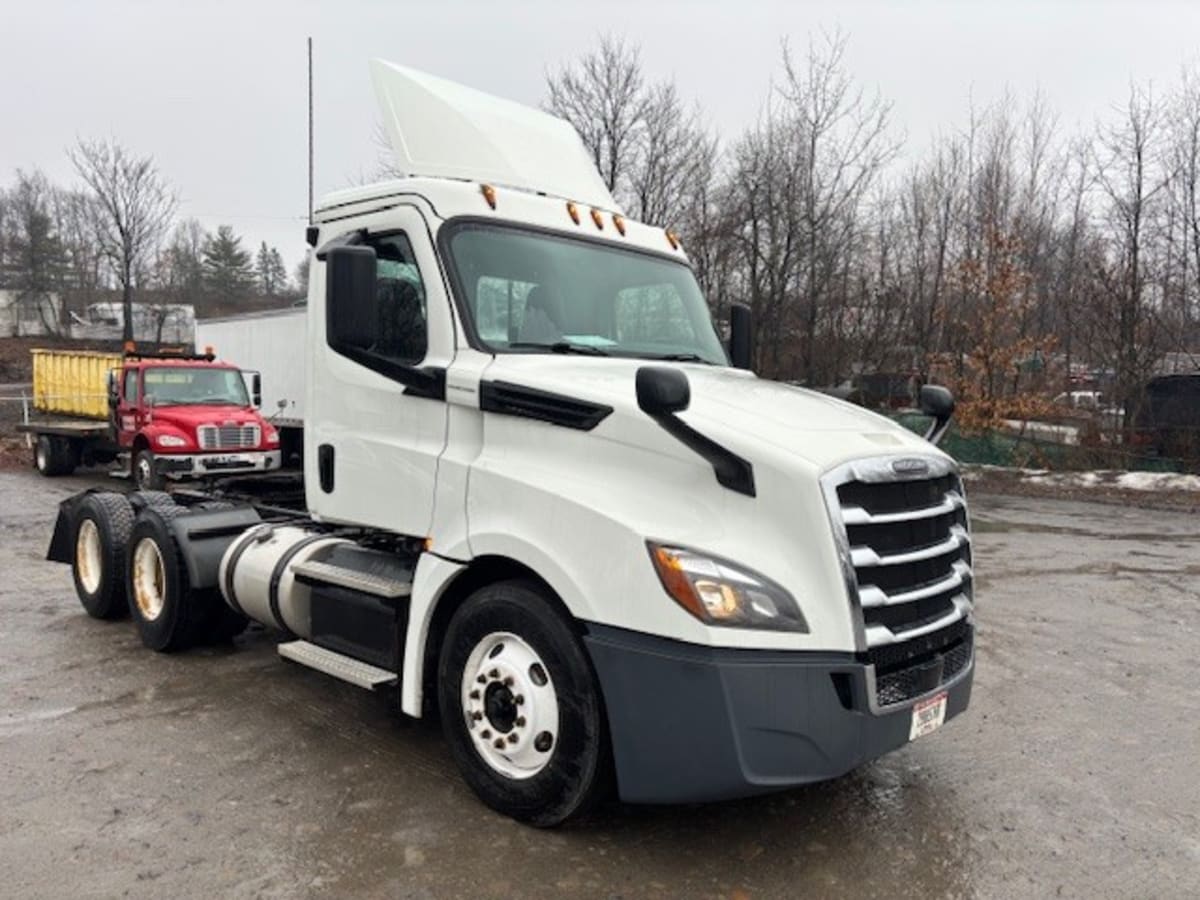 2018 Freightliner/Mercedes NEW CASCADIA PX12664 803063