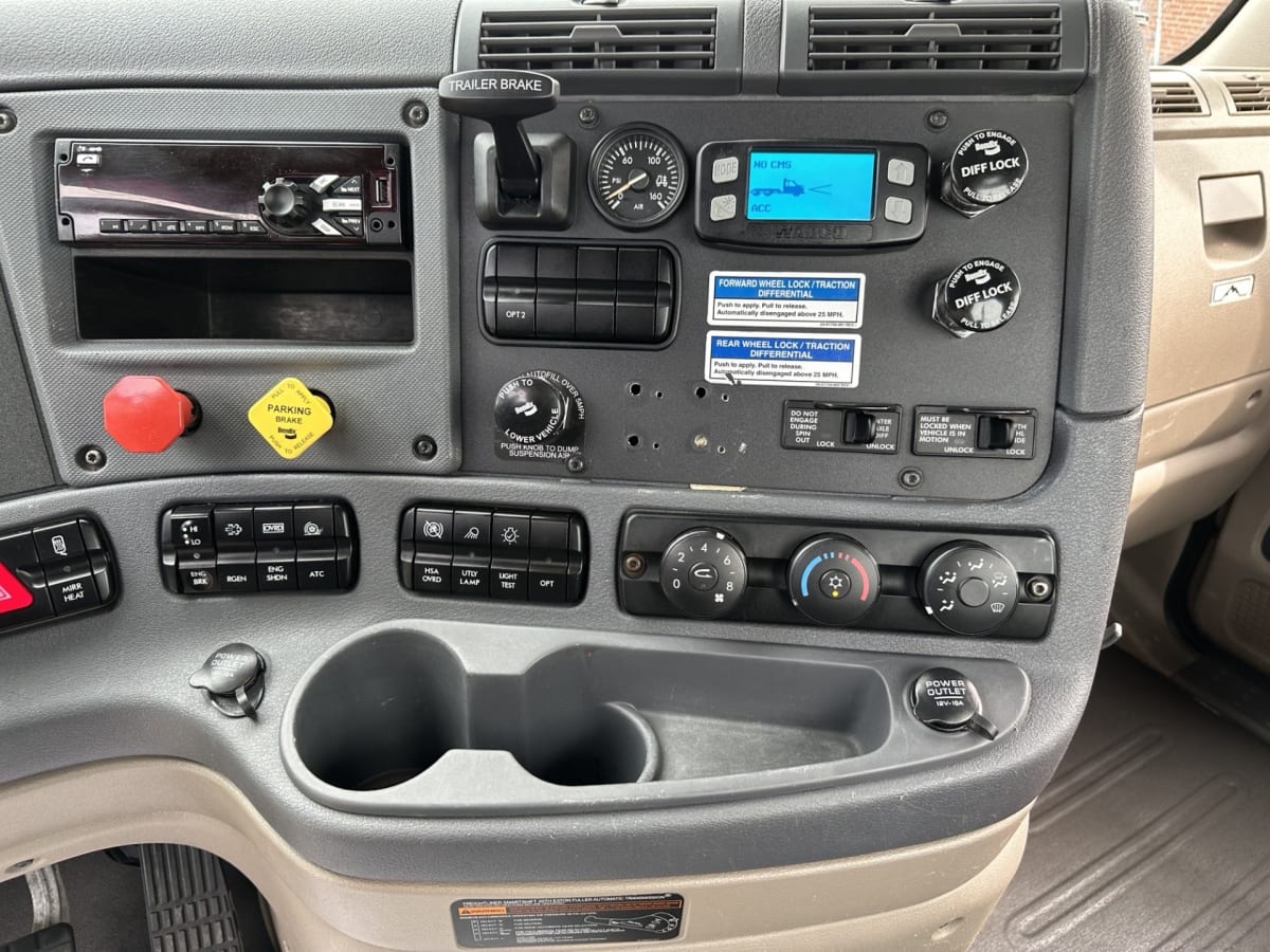 2019 Freightliner/Mercedes CASCADIA 125 803119