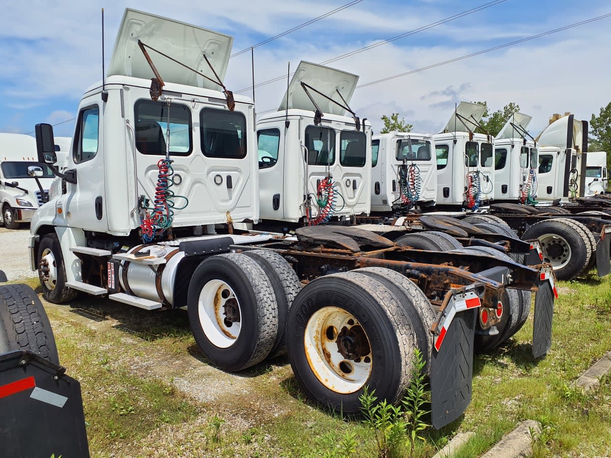2019 Freightliner CASCADIA 125 803129