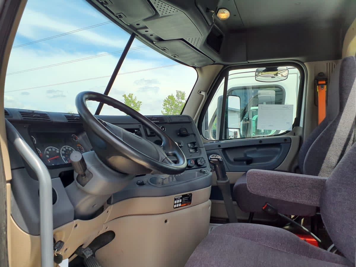 2019 Freightliner CASCADIA 125 803129