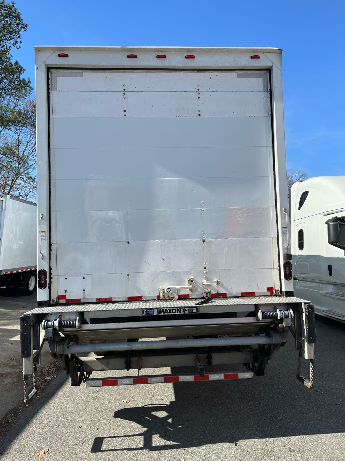 2019 Freightliner/Mercedes M2 106 803258