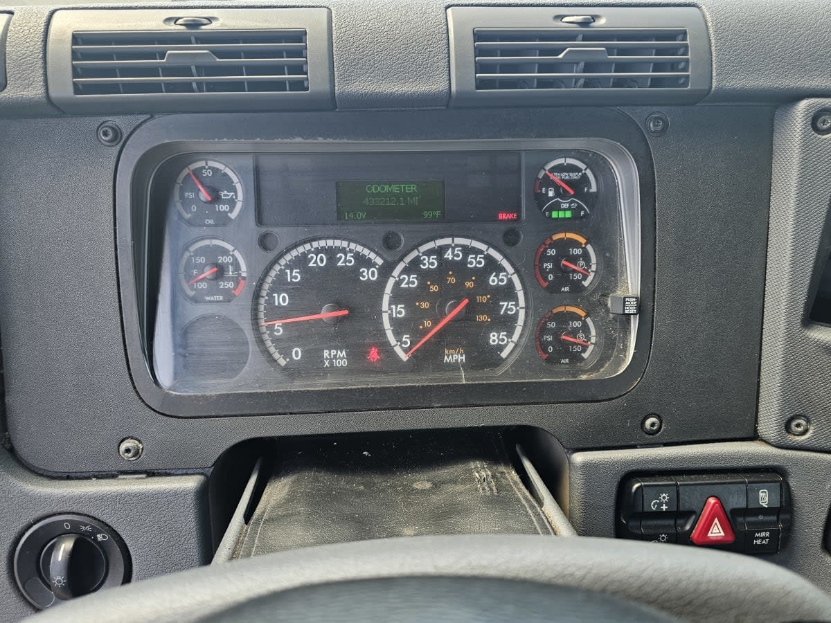 2019 Freightliner - image 11